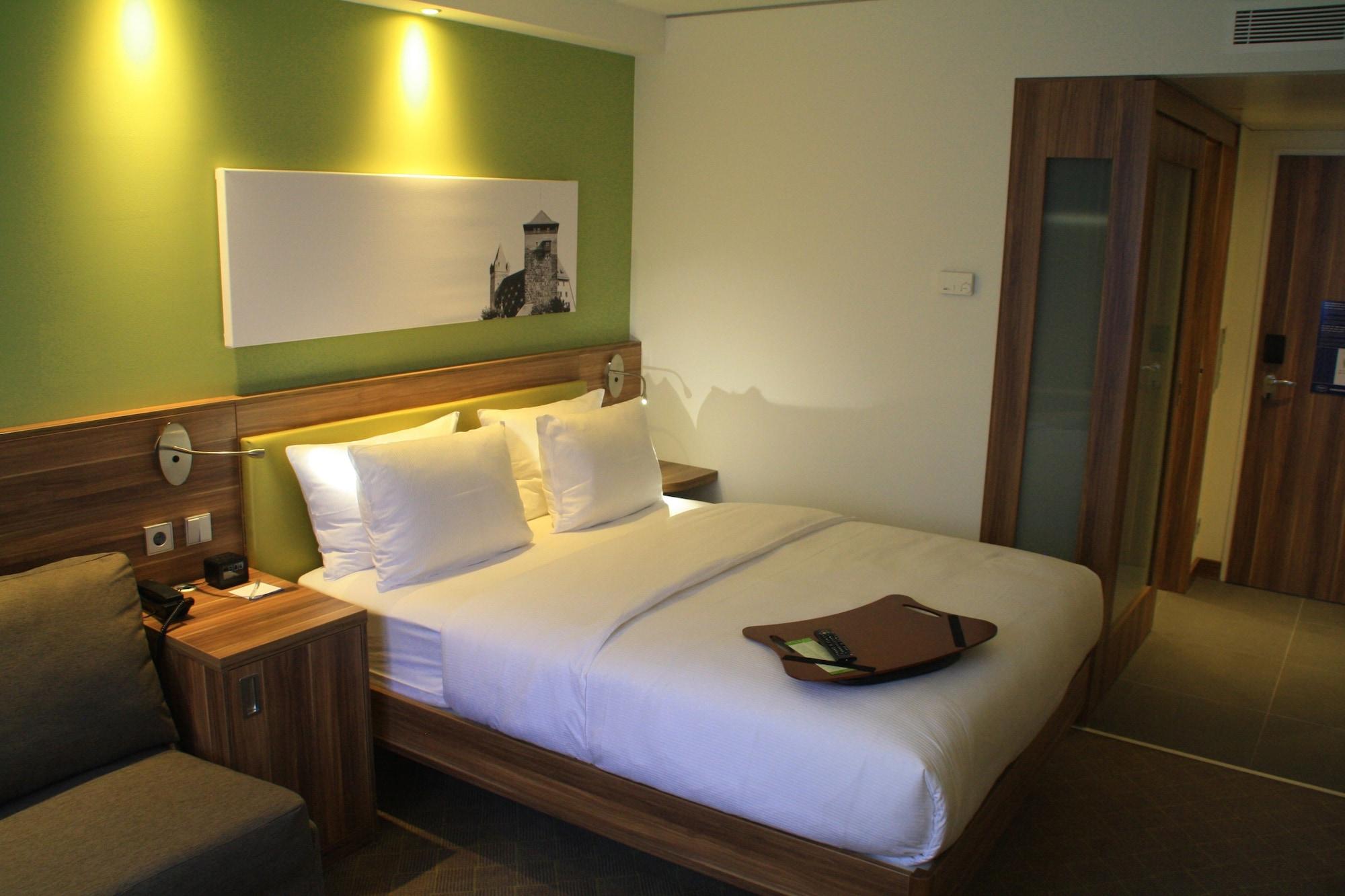 Hampton By Hilton Nuernberg City Center Exterior photo