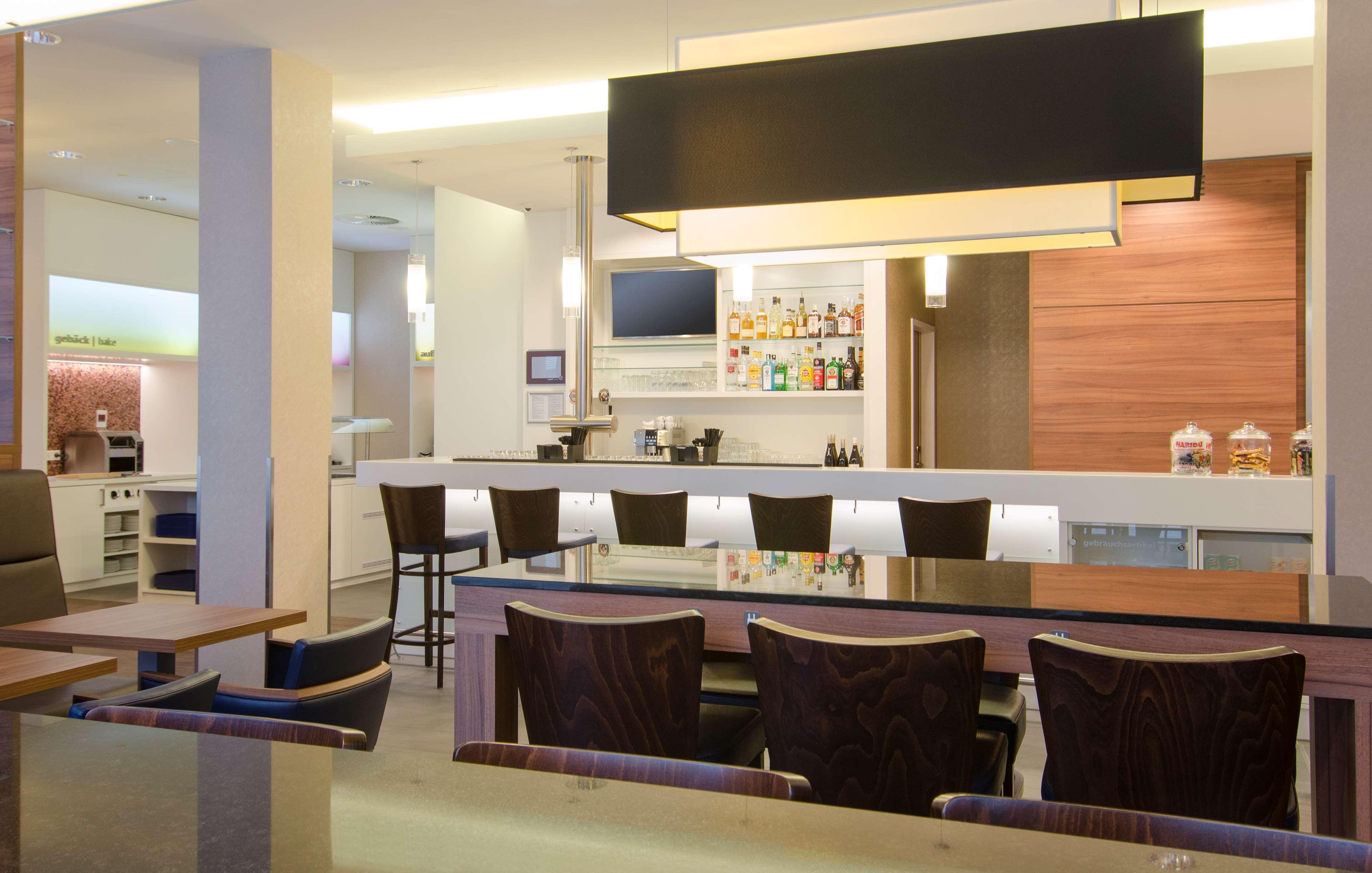 Hampton By Hilton Nuernberg City Center Exterior photo