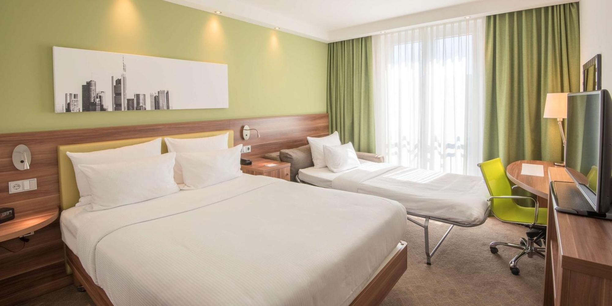 Hampton By Hilton Nuernberg City Center Exterior photo